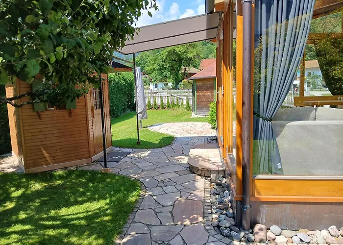 בית נופש Keramik-alm Mit Garten Und Sauna *